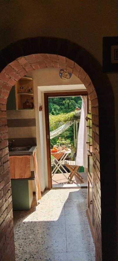 Вилла La Casa Del Nonno - Tiny House Реджелло Экстерьер фото